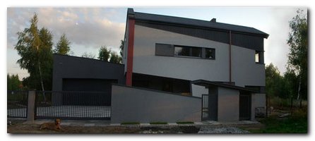 dom w prazmowie widok od frontu